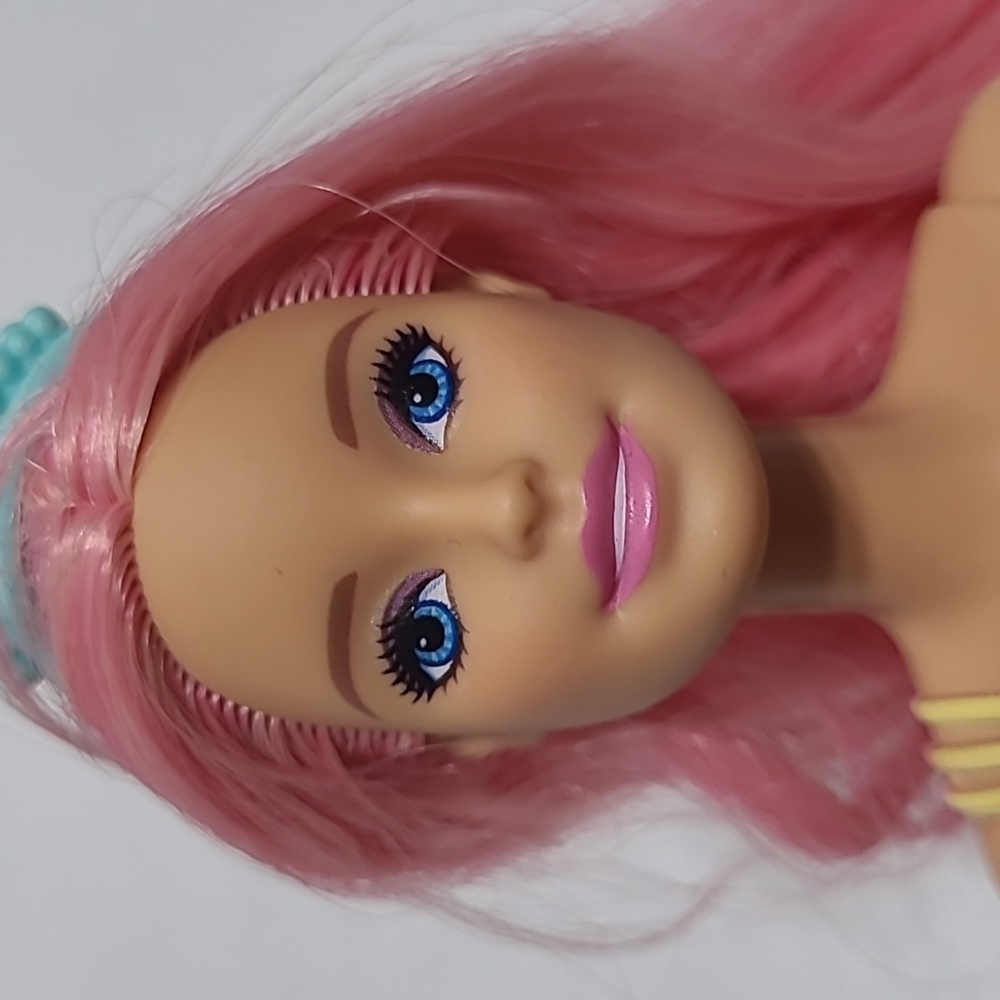 Barbie Doll Year 2019 Dreamtopia Mermaid Nursery Playset #FXT25 - Picture 5 of 16